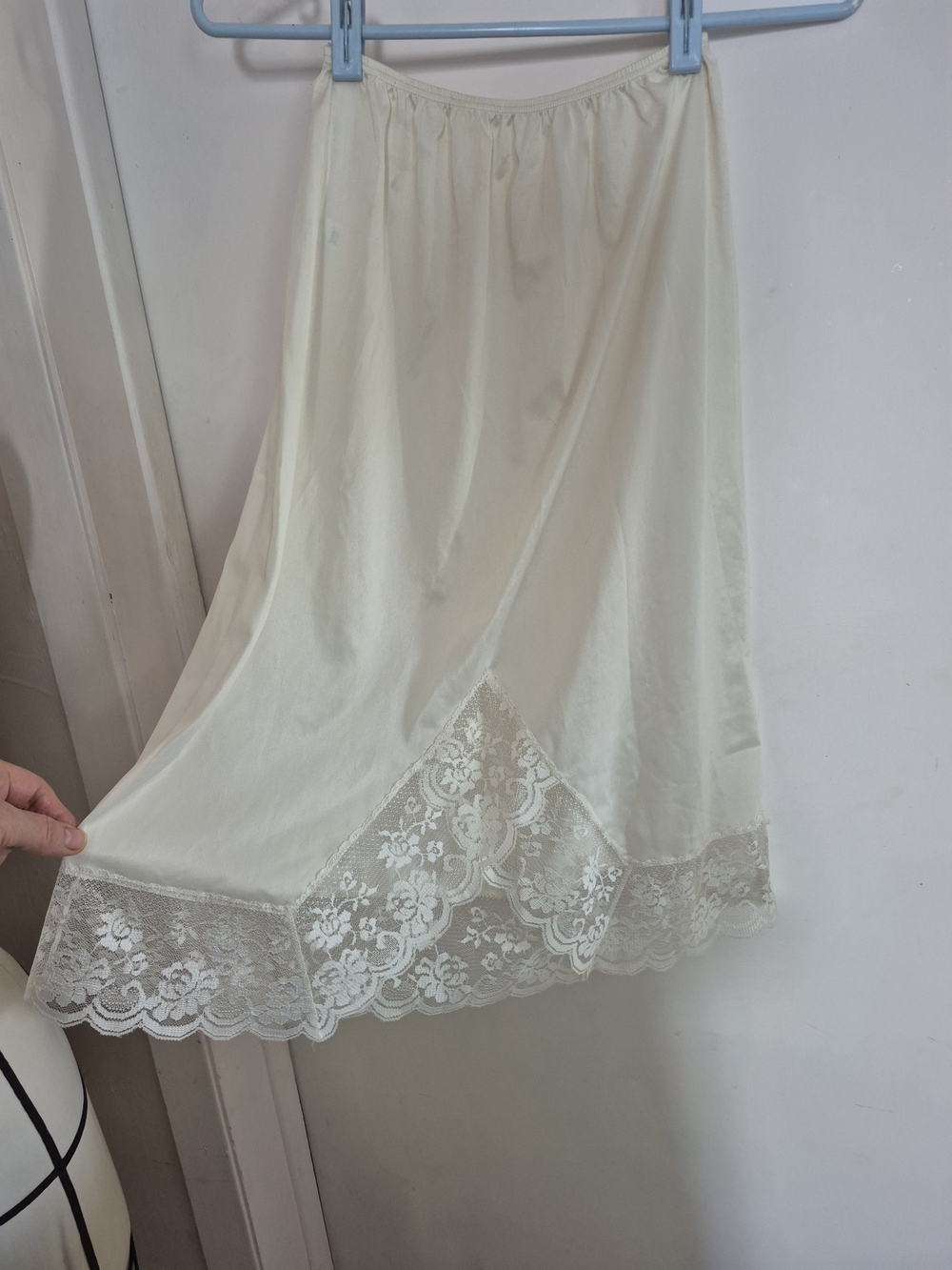 Vintage Cream Lace Trim Half Slip